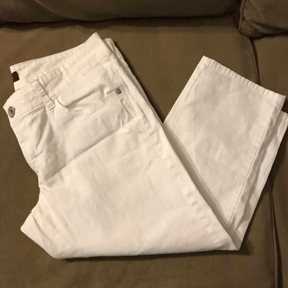 White denim capris